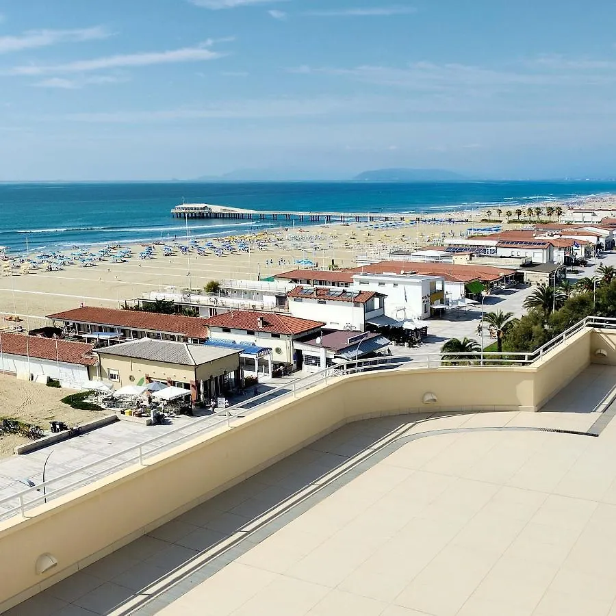 Hotel Capri & Residence Lido di Camaiore 3*,  Italy